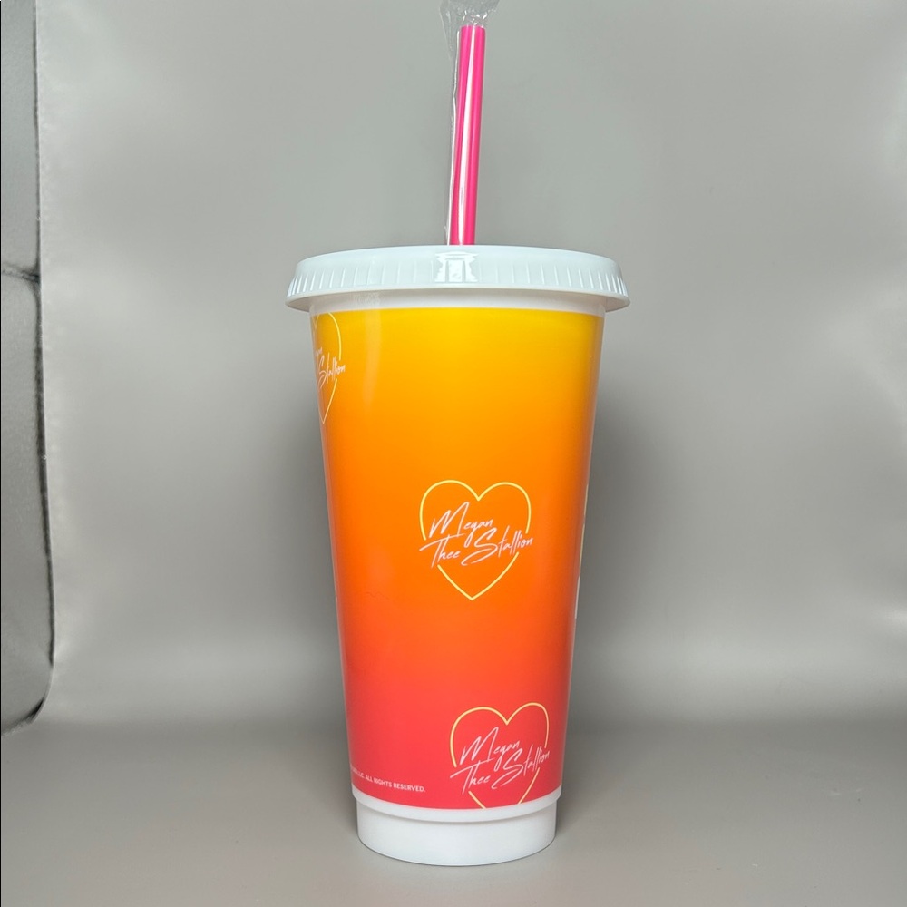 Limited Edition Hot Girls Run On Dunkin Cup Megan Thee Stallion Dunkin’ Rare - Picture 4 of 7